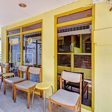 Hotel Kalimantan Сурабая Екстериор снимка