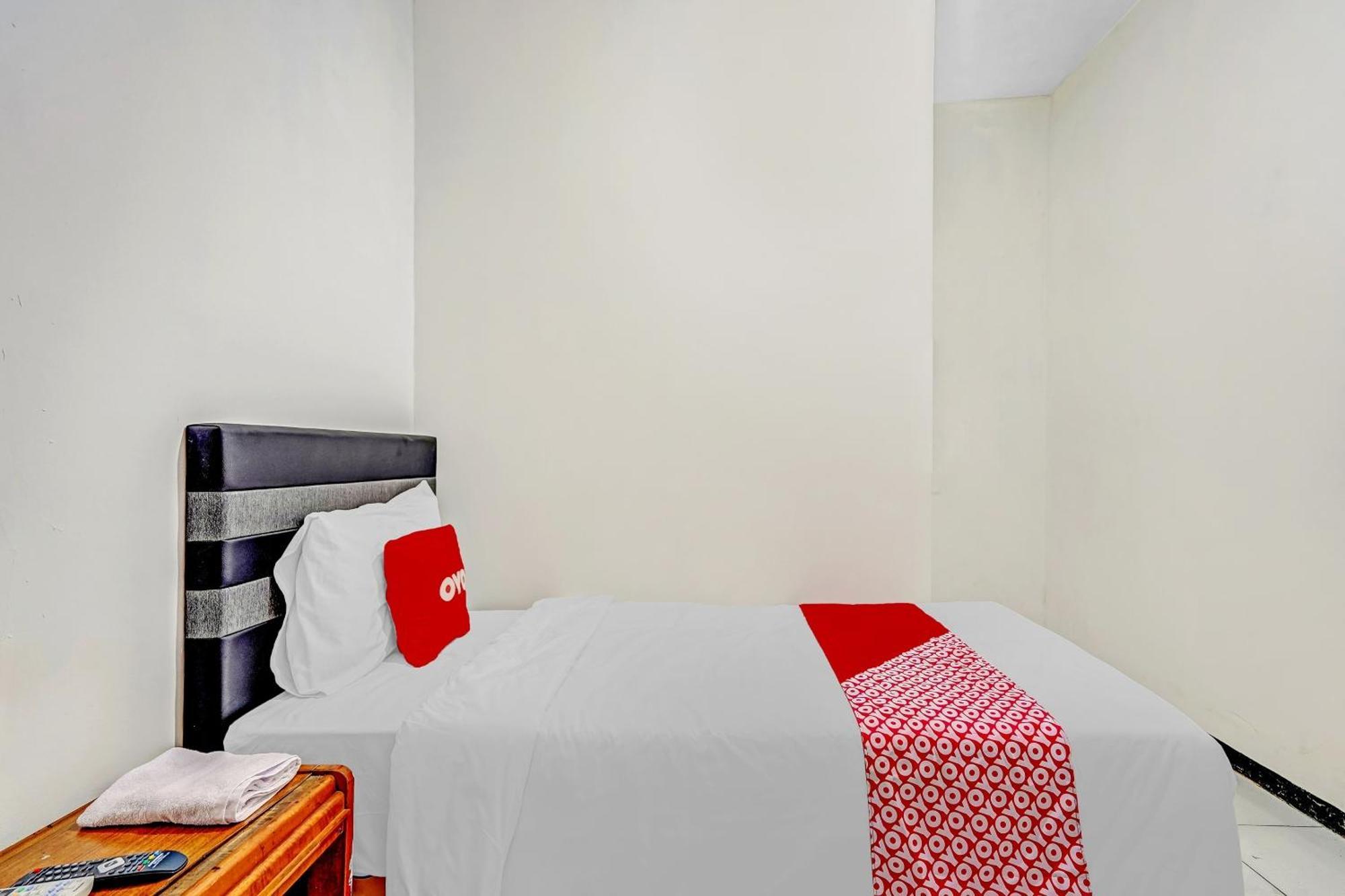 Hotel Kalimantan Сурабая Екстериор снимка