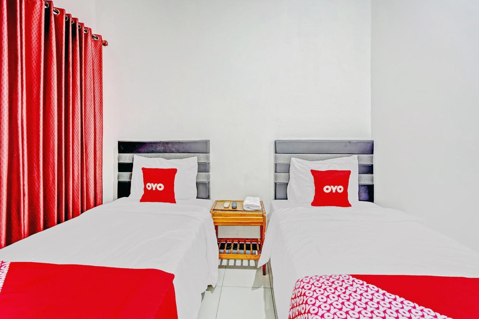 Hotel Kalimantan Сурабая Екстериор снимка