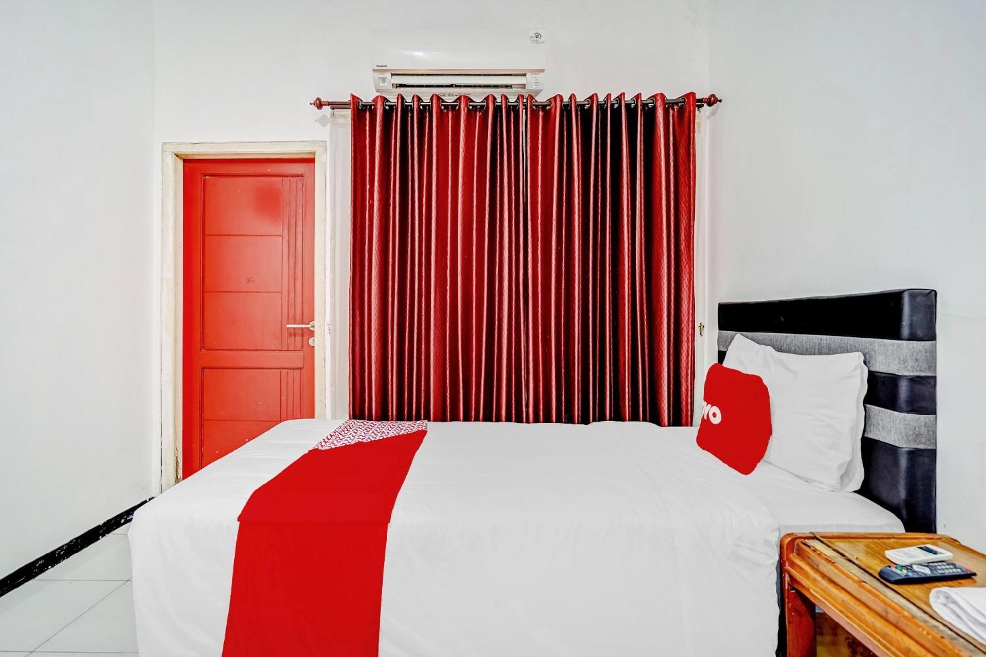 Hotel Kalimantan Сурабая Екстериор снимка