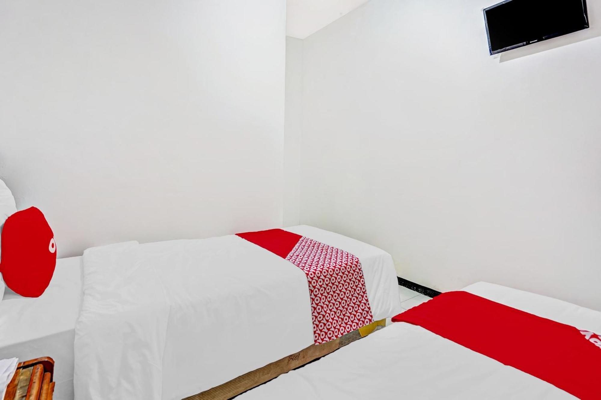 Hotel Kalimantan Сурабая Екстериор снимка